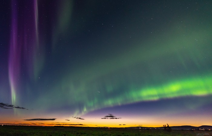 Evening Aurora, near Seljalandsfoss, September 2018